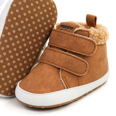 Fuzzy Velcro Kid Sneakers